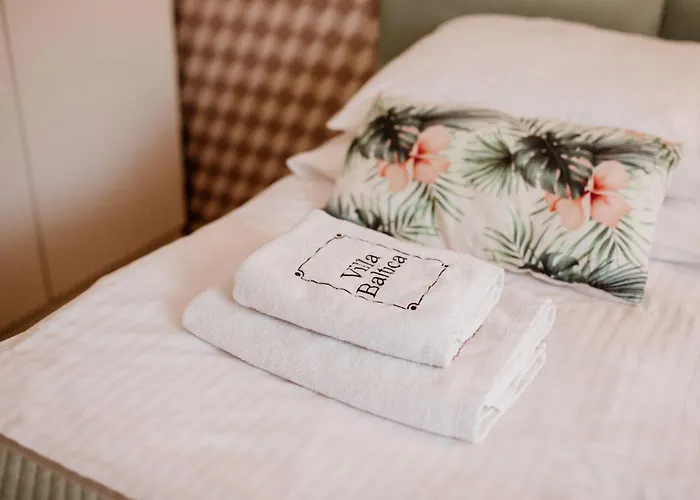 شقة بالتيكا